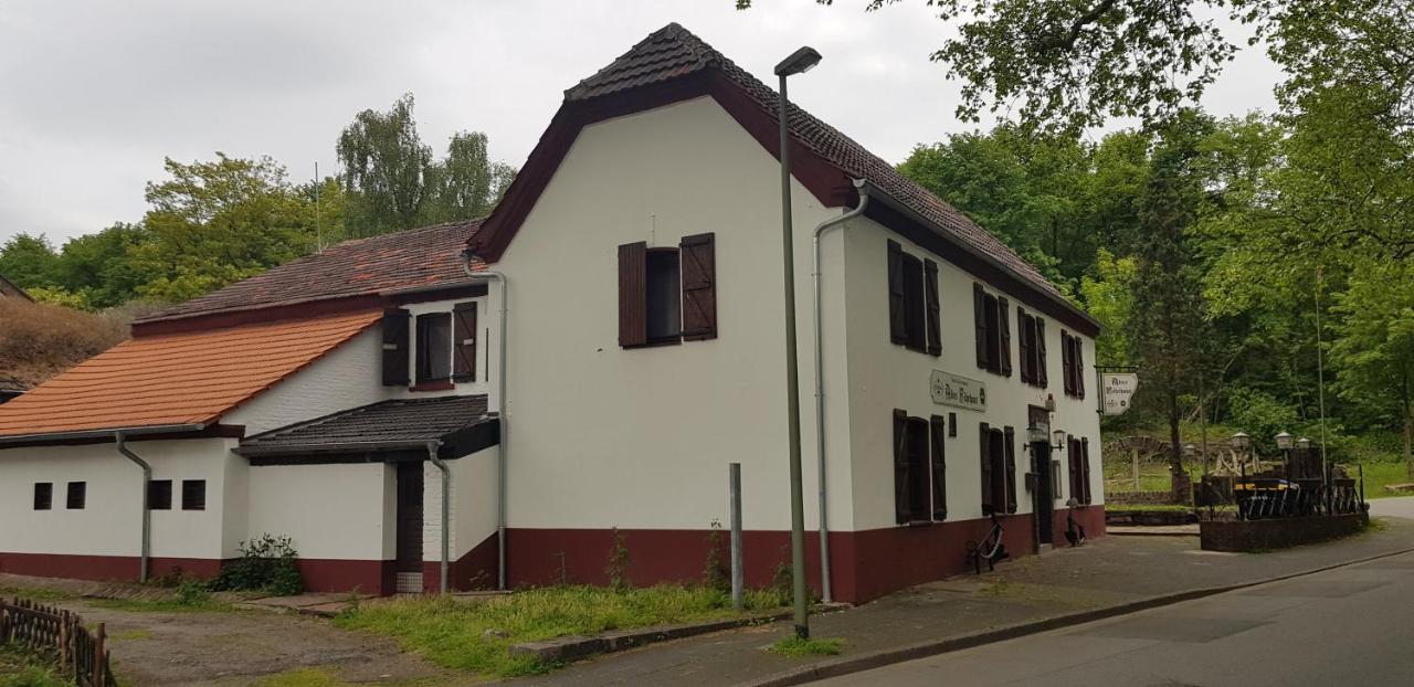 Hotel Altes Fahrhaus Duisburgo Exterior foto